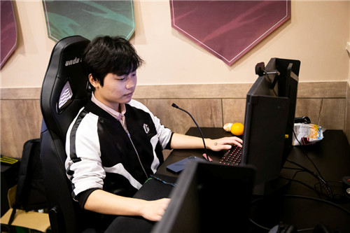 PGI.S即将收官 32支豪强百万美金将花落谁家