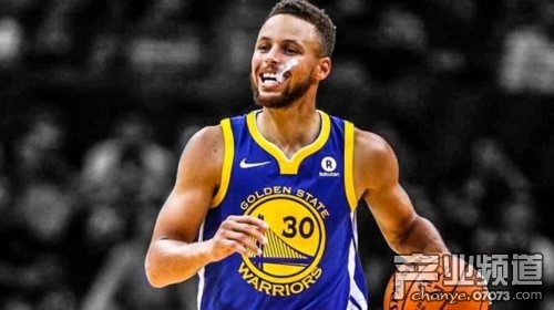 库里加冕NBA常规赛得分王 同时缔造多项纪录